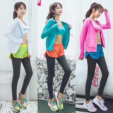 必威betway再生聚酯可持续运动套装