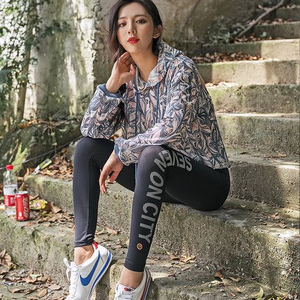 必威betway高弹耐磨运动套装